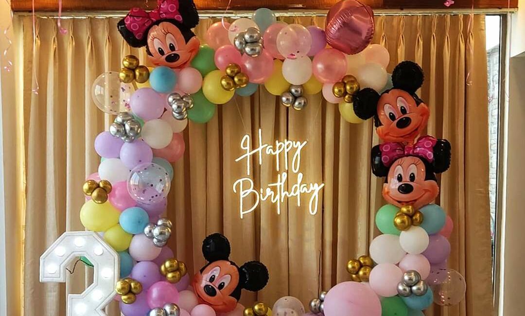 Minnie Theme Birthday Decoration 2 — Birthdays, Events, Kids, Live Character Interaction, Princess / Fairy Party, Superhero Parties Birthday, Birthday Ideas, Birthday Planning, Games and Activities, Themed party